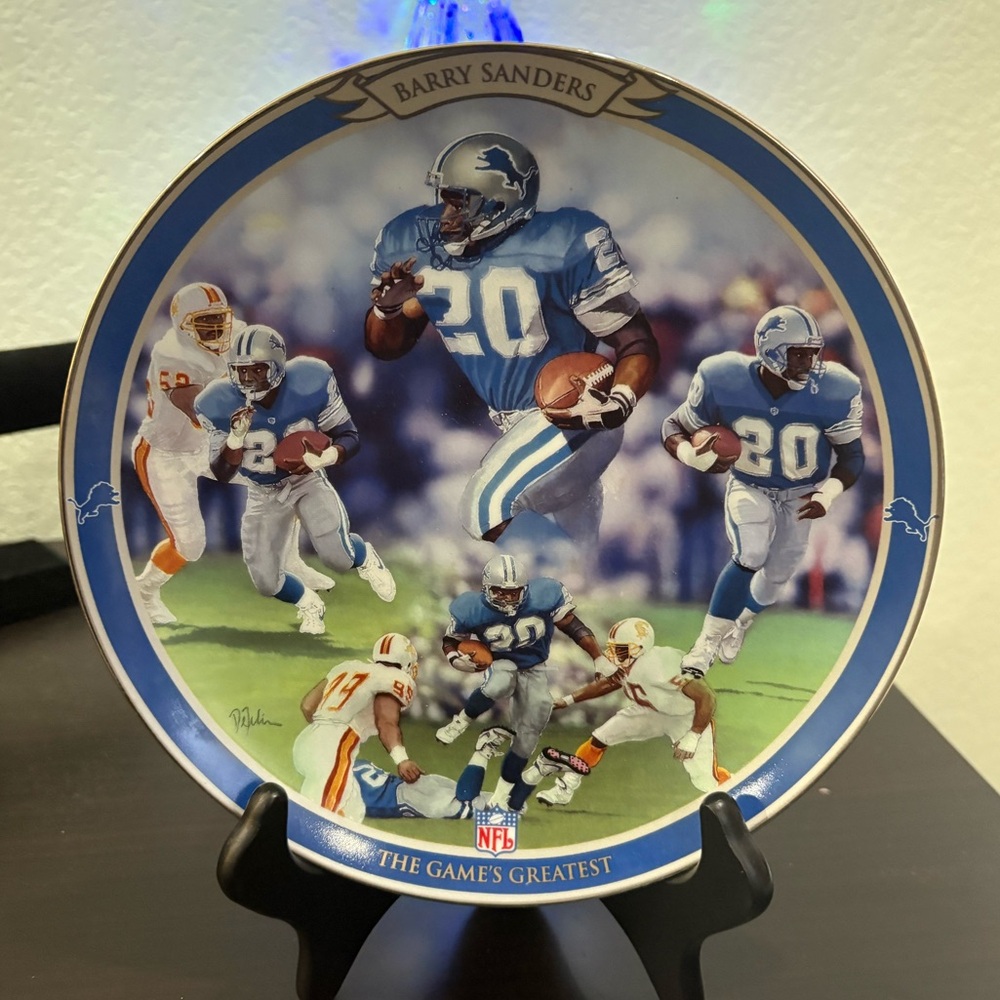 Barry Sanders NFL Collector's Plate - Blue and White